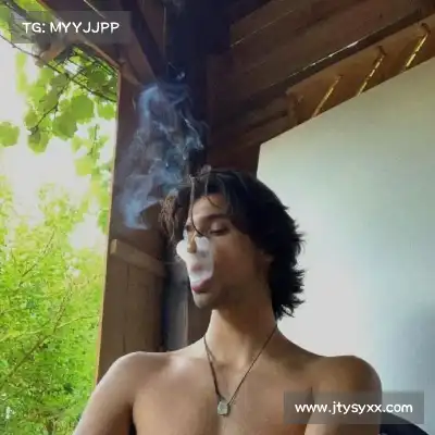 何凡菁